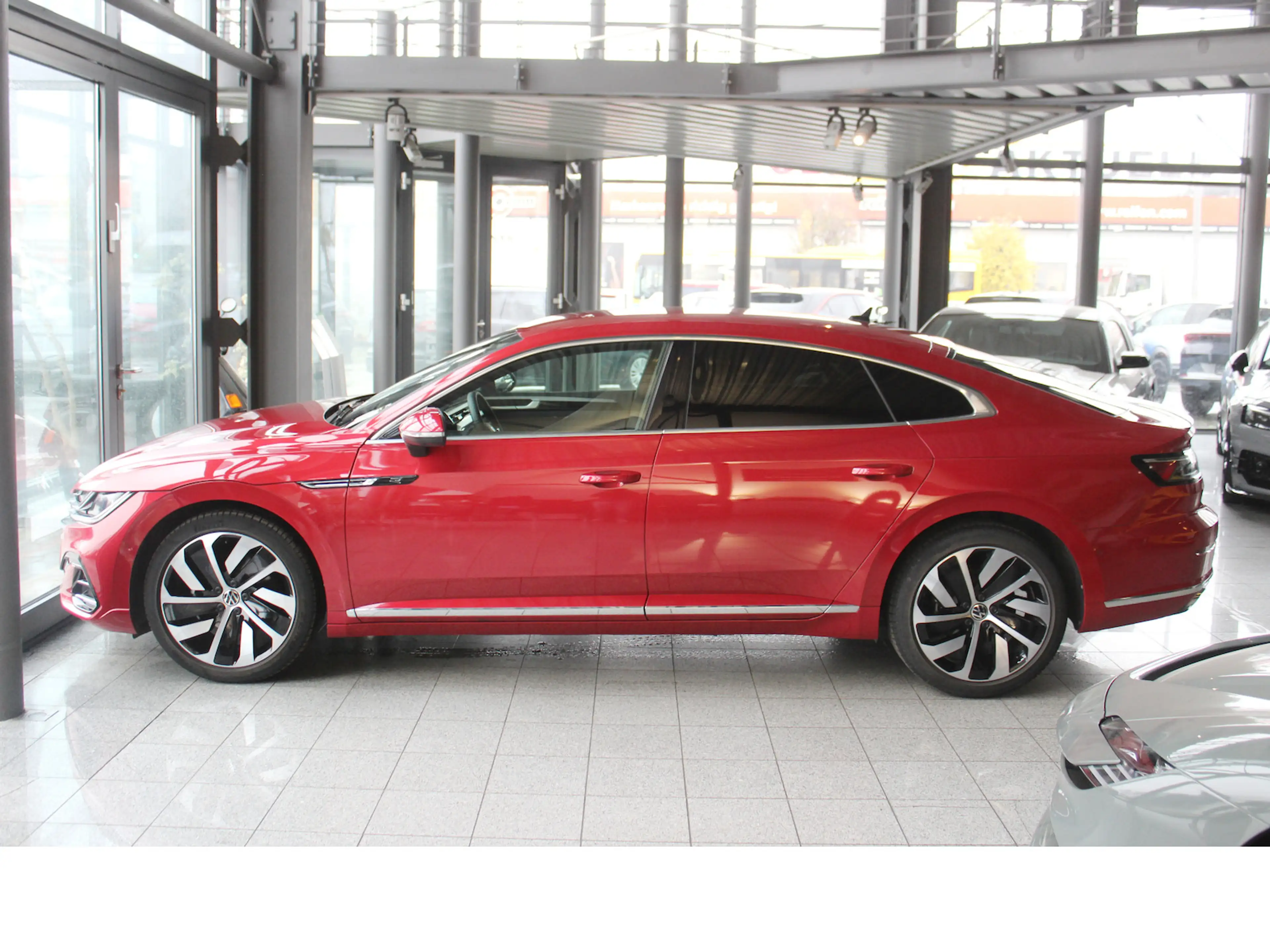 Volkswagen Arteon 1.4 eTSI DSG R-Line H-UP*360°*NAV*KEY*ACC — photo 4