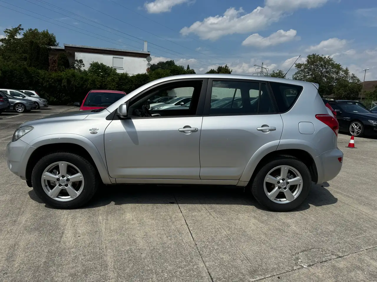 TOYOTA RAV4 AWD - 177 ch - 112 869KMS - VOLANT EN CUIR