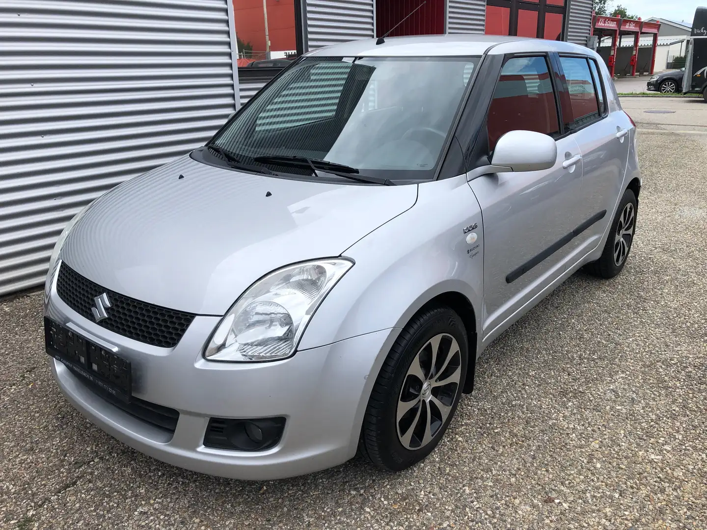 Suzuki Swift 1,3 GL DIESEL#GUTER ZUSTAND #ÖAMTC-PICKERL  NEU Silber - 1