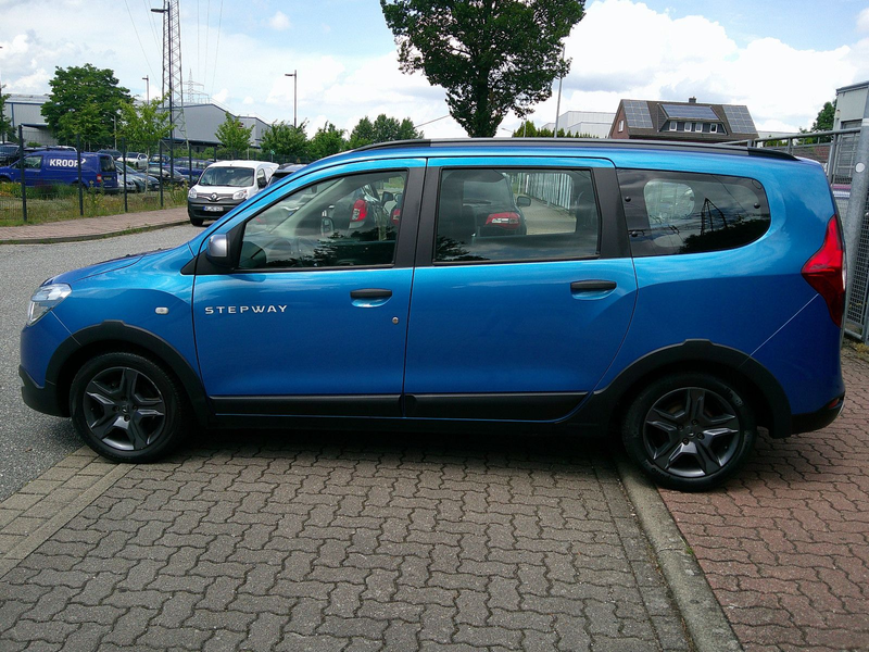 Dacia Lodgy Stepway Celebration — photo 8