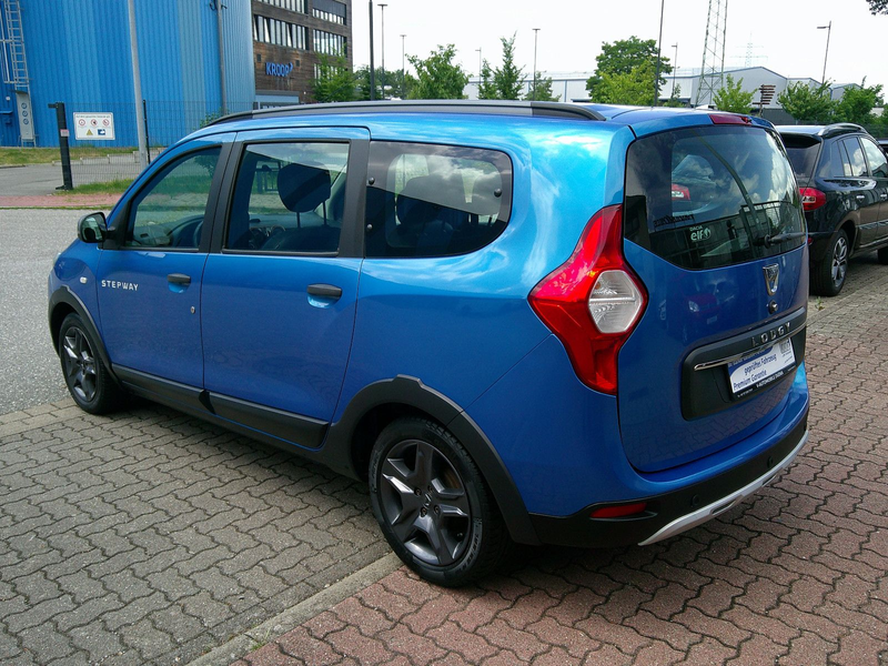 Dacia Lodgy Stepway Celebration — photo 7