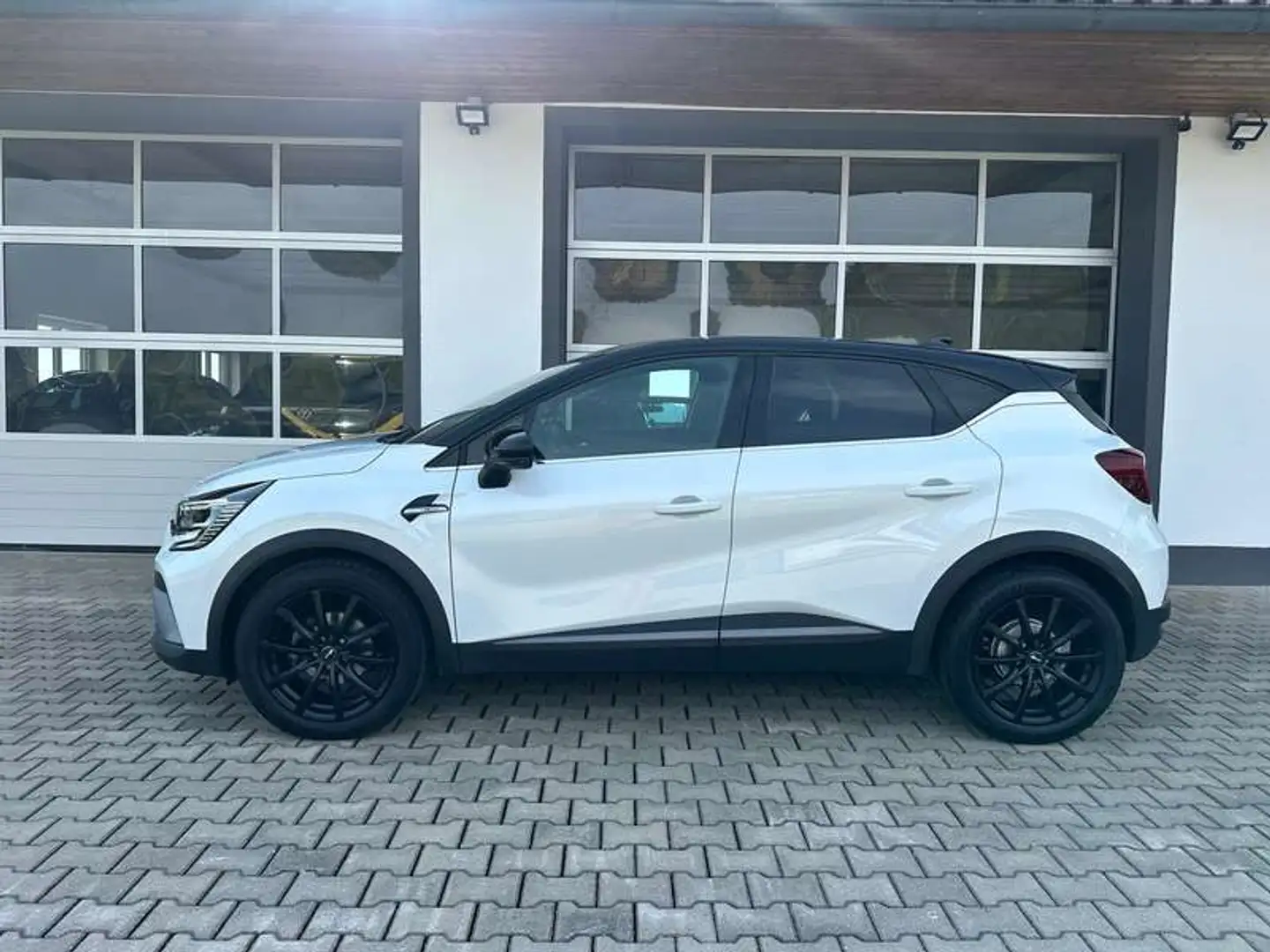 Renault Captur R.S. Line *AHV*RFK*SITZHZ*NAVI*DIGITAL*WSS-HZ* Weiß - 2