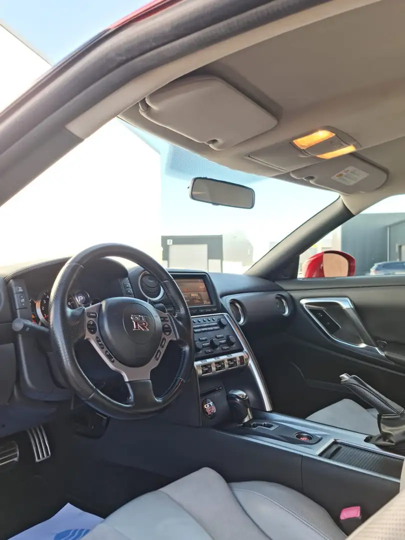 Nissan GT-R 3.8 V6 485 - 2