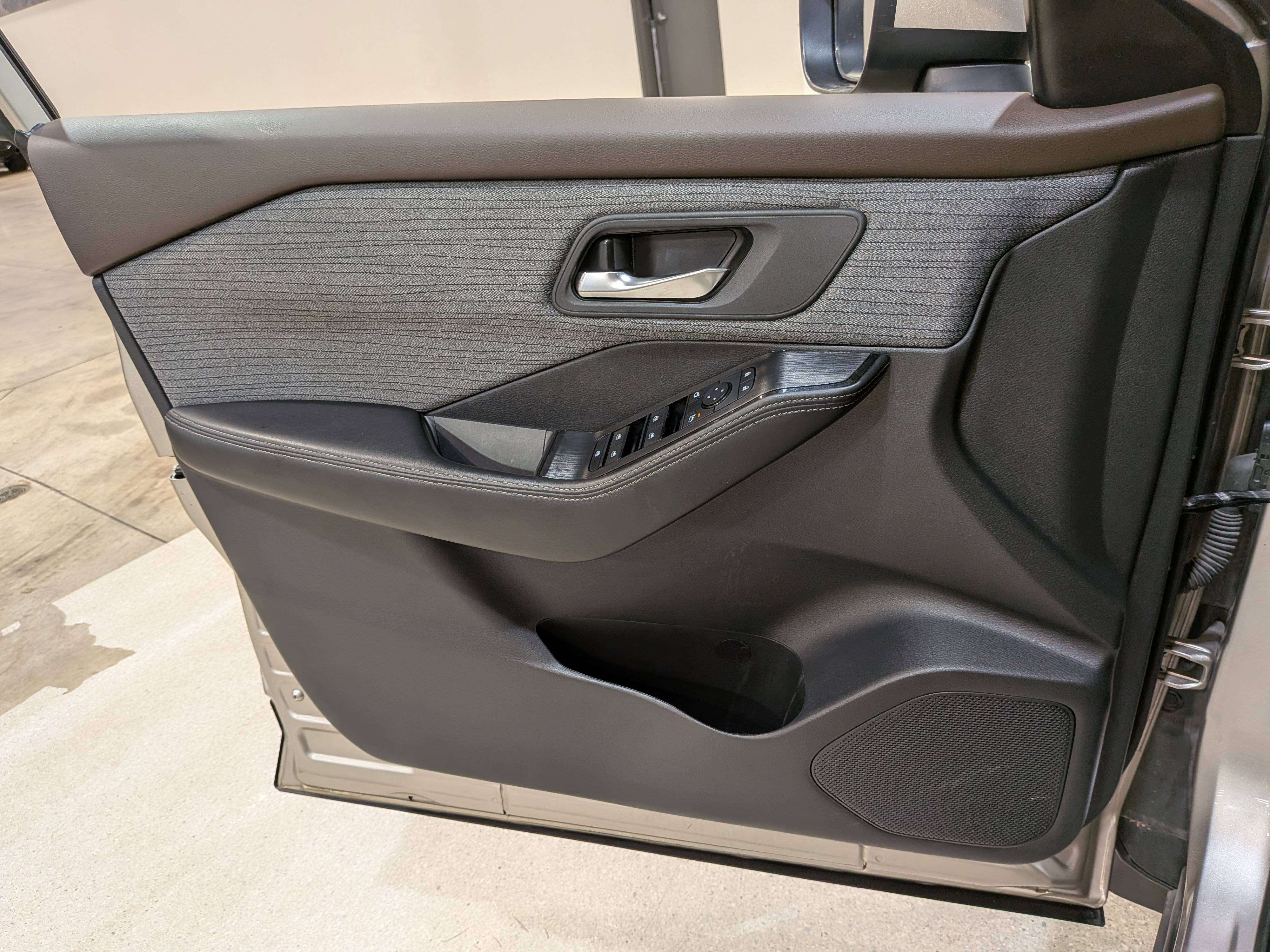 Nissan Rogue 2023