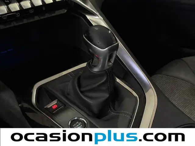 Peugeot 5008 view 5