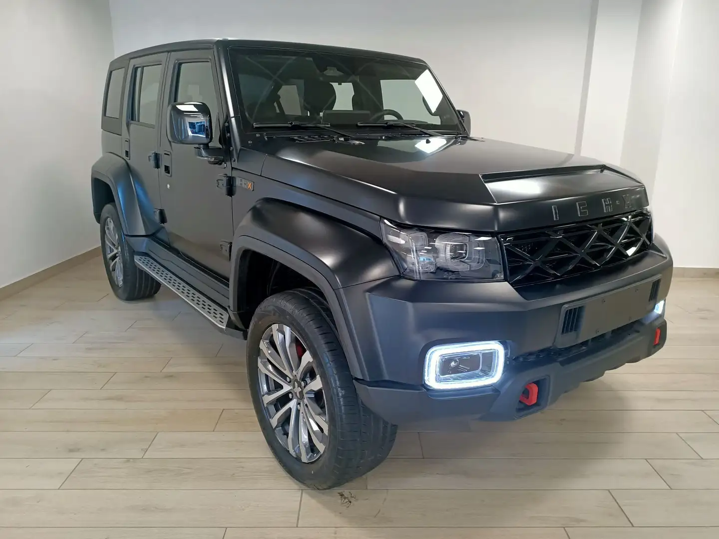 ICH-X K2 2.0 Turbo Diesel 4x4 - 1