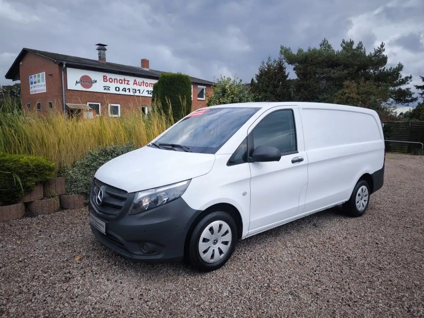 Mercedes-Benz Vito 114 CDI Lang VA PRO *AHK,Navi,Kamera,SHZma* Weiß - 1