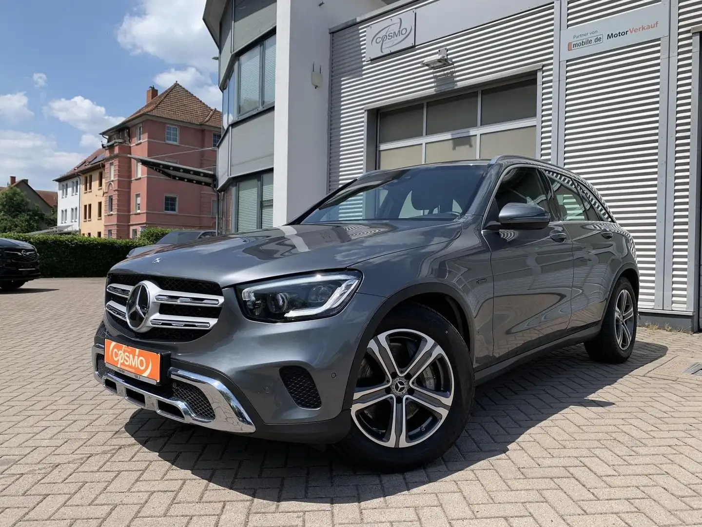 Mercedes-Benz GLC 300 e 4Matic HUD+Memory+Airmatic+Virt.Cockp. Сірий - 1