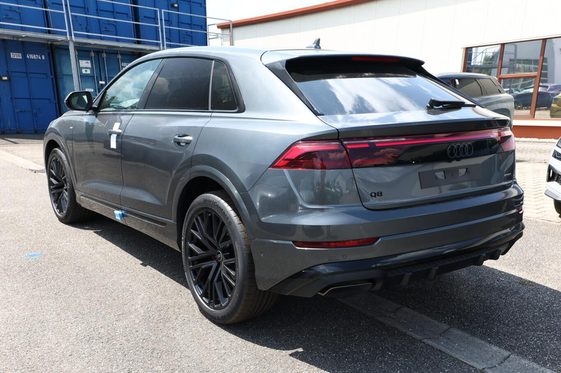 Audi Q8 S line 2xS AssistenzP+ 22Z Laser Pano HUD Klim4... — photo 4