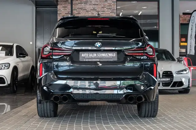 BMW X3 M view 9