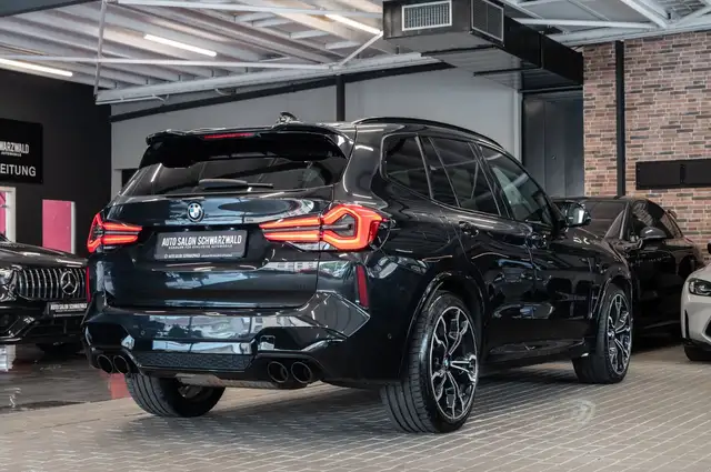BMW X3 M view 7