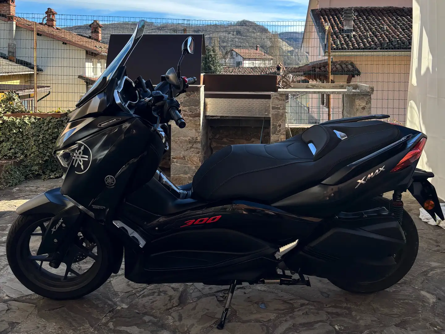 Yamaha X-Max 300 Iron Max Nero - 1