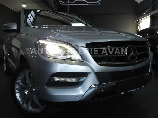 Mercedes-Benz ML 350 CDI 4MATIC AHK/PANO/360°
