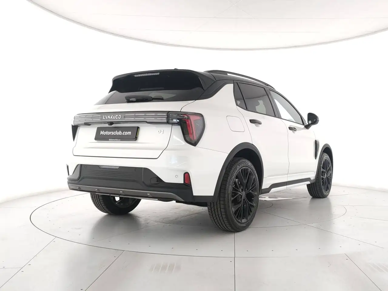 Lynk & Co 01