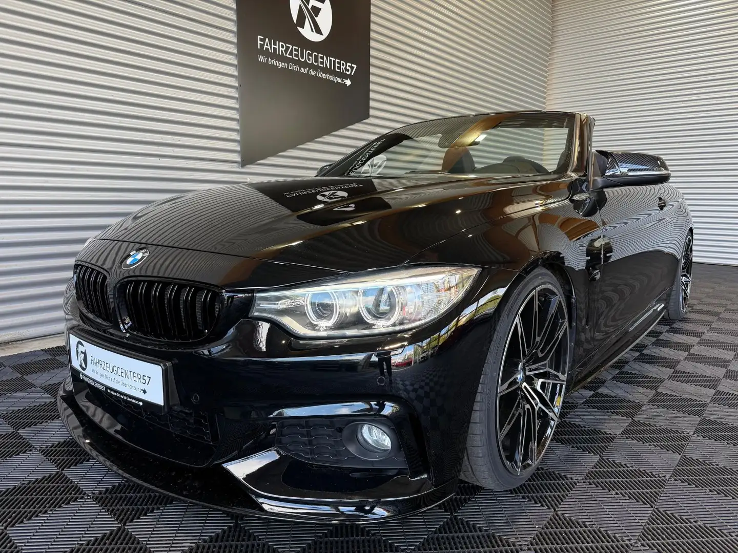 BMW 435 i Cabrio M-PERFORMANCE/BI-XENON/HIFI/PDC Zwart - 2