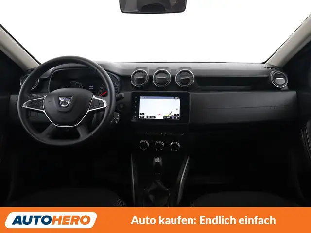 Dacia Duster view 12