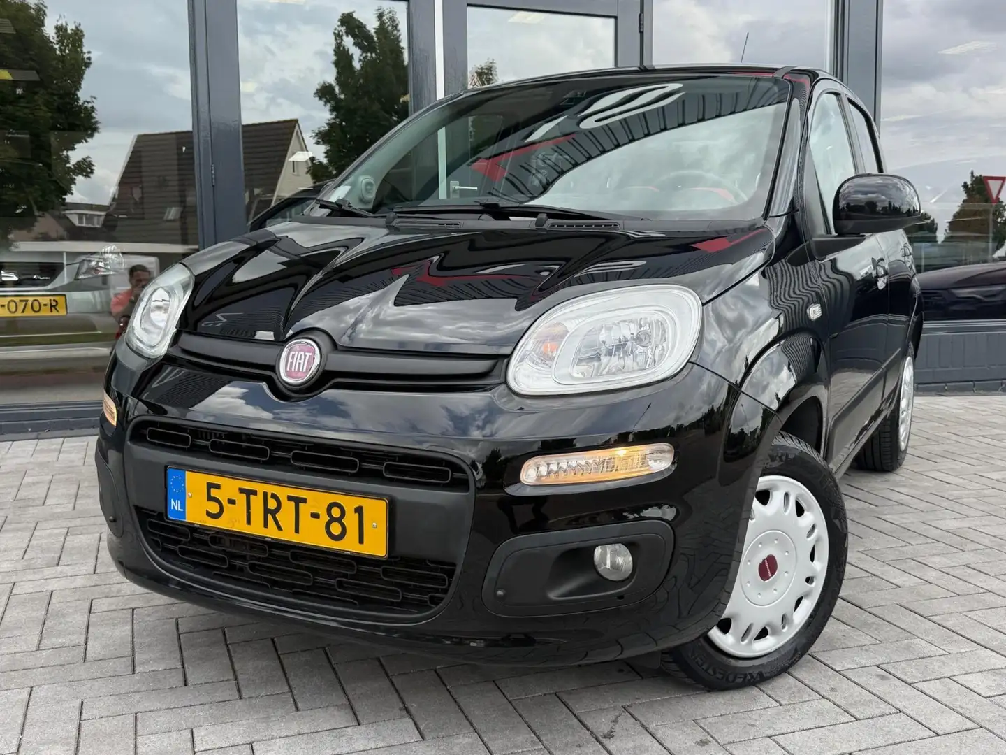 Fiat Panda 0.9 TwinAir Lounge Navi Climate Pdc Nap Noir - 2