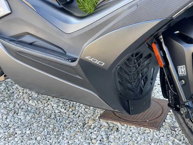 Kymco Xciting 400i - foto 4