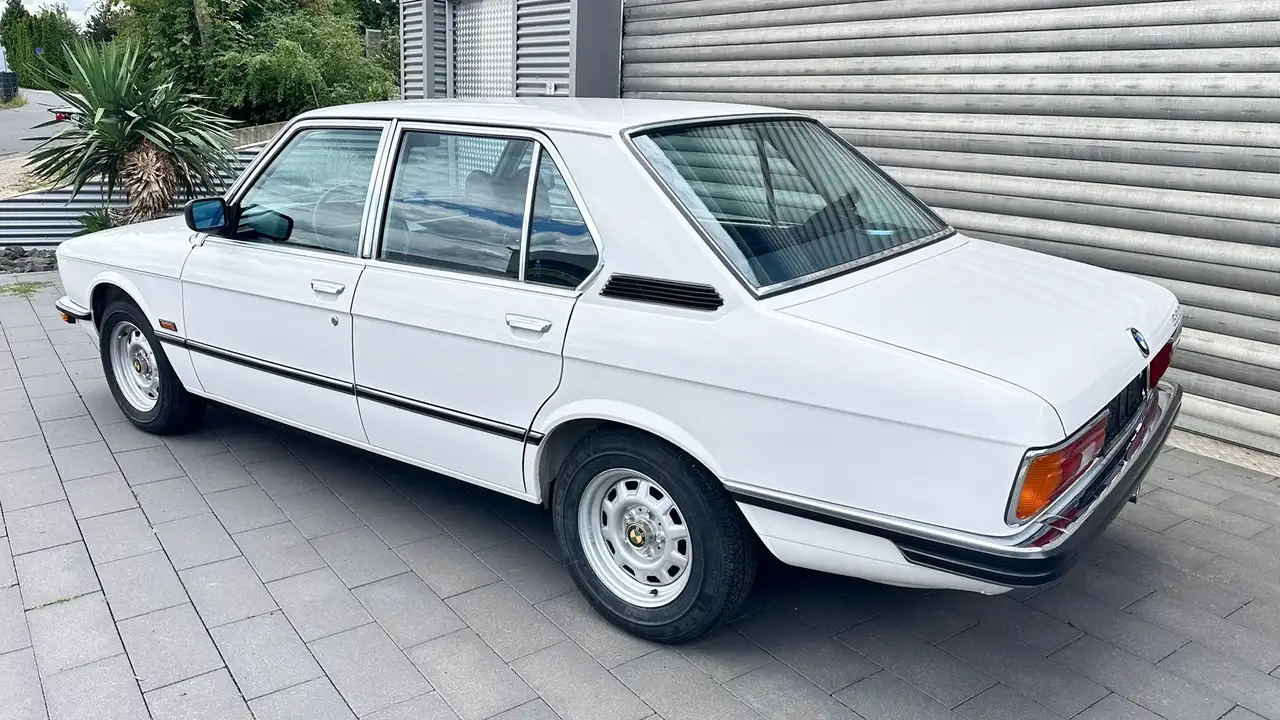 BMW 520/6 E12 1.Hd erst 61Tkm, Rostfrei im Erstlack!!, foto 11