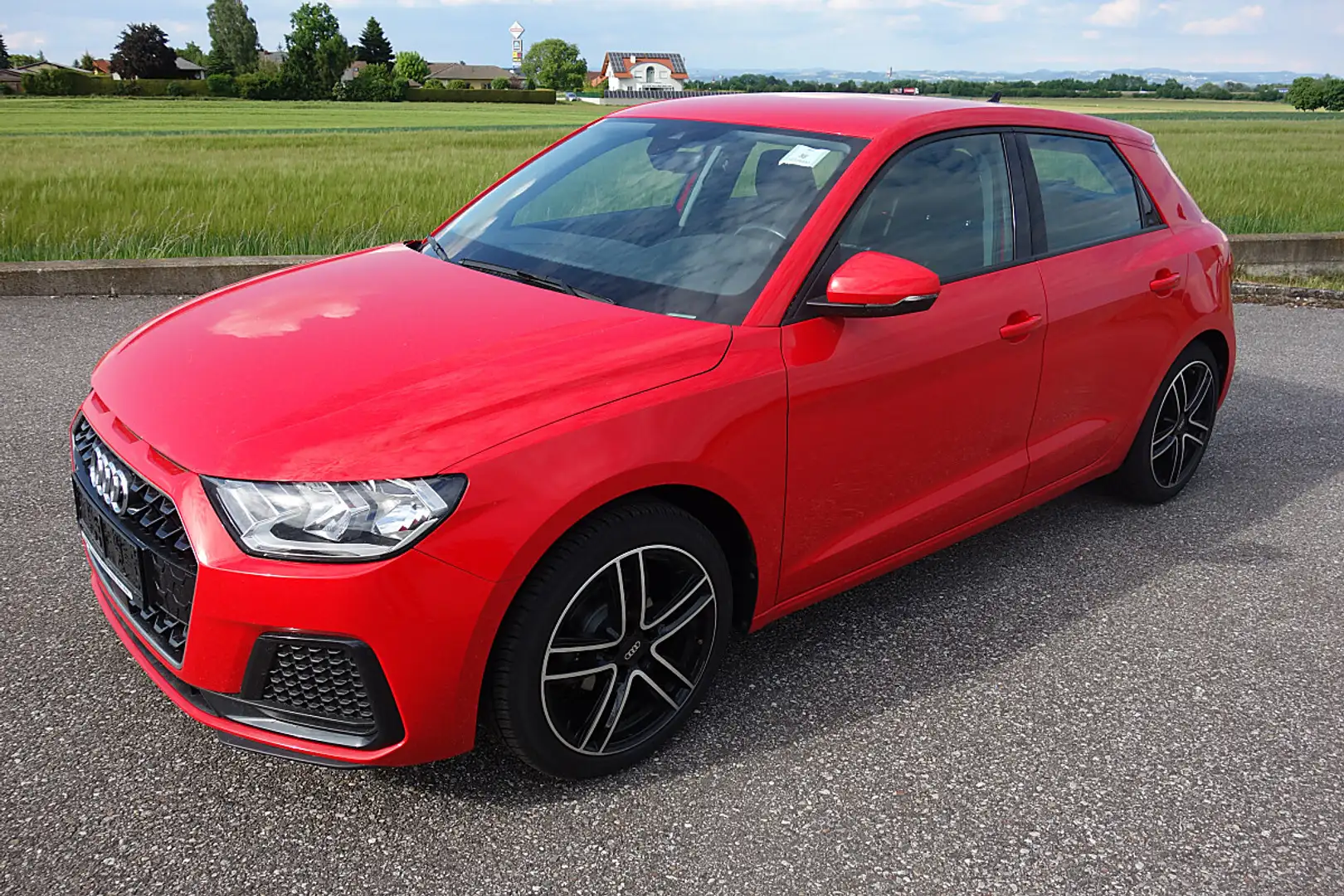 Audi A1 SB 25 TFSI advanced Rot - 1