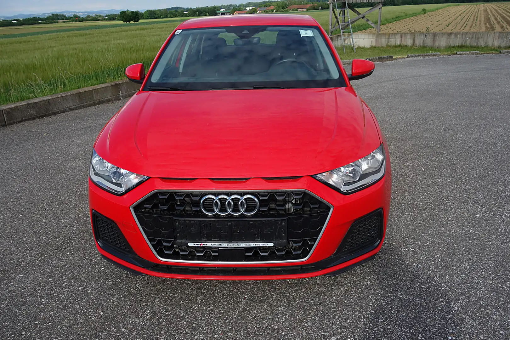 Audi A1 SB 25 TFSI advanced Rot - 2