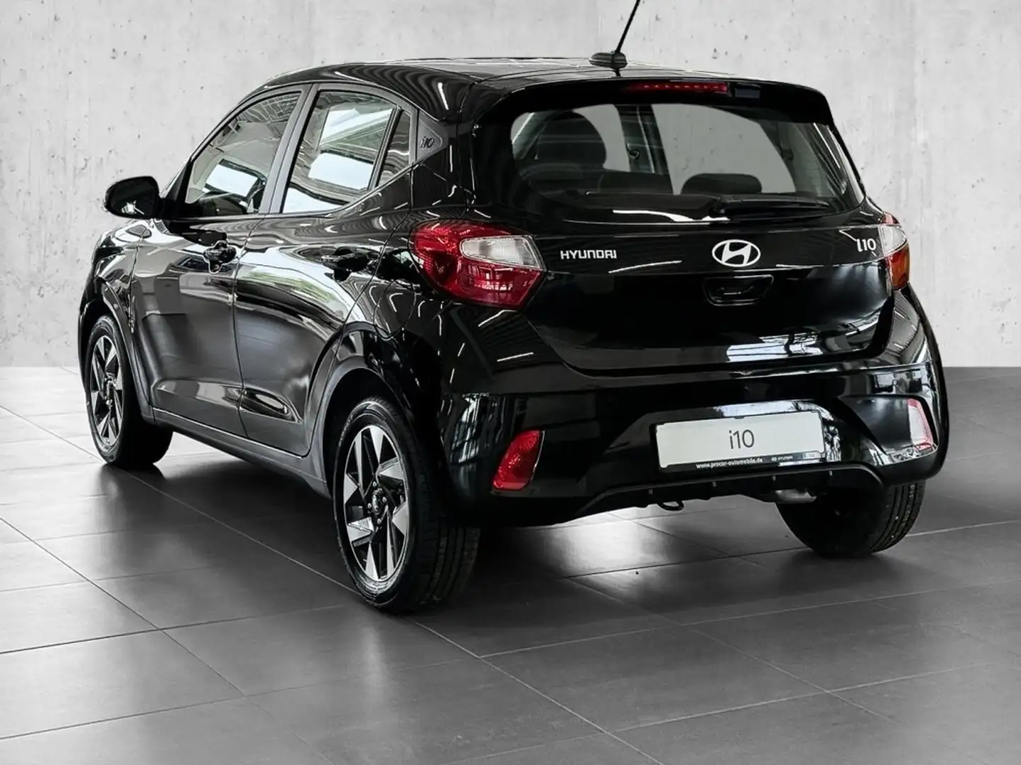 Hyundai i10 Trend / MT/ RFK / NAVI / SHZ / PDC Noir - 2
