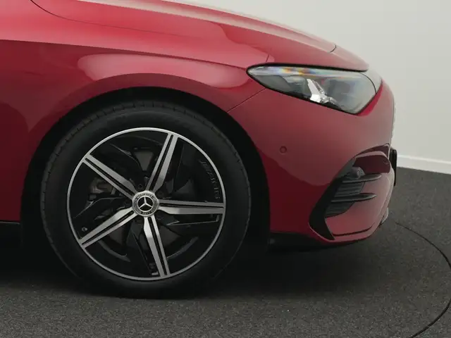 Mercedes-Benz Cla view 8