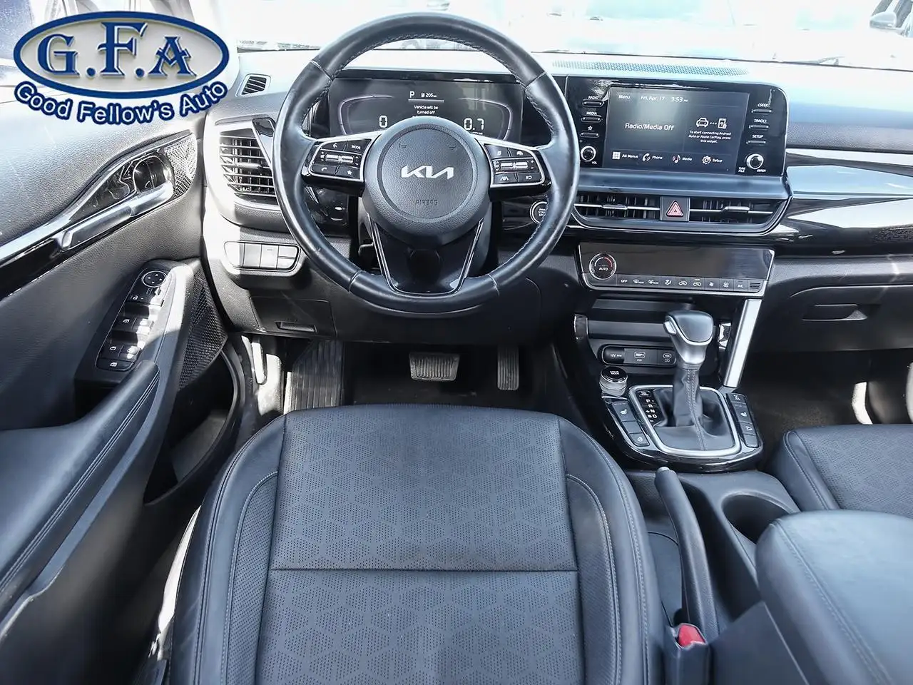 Kia Seltos снимка Kia Seltos