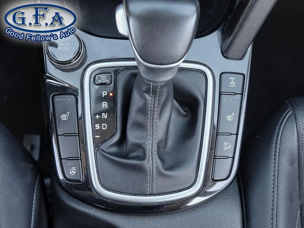 Kia Seltos снимка Kia Seltos