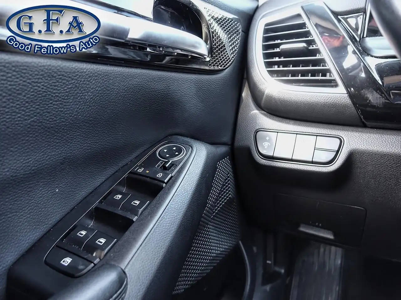 Kia Seltos снимка Kia Seltos