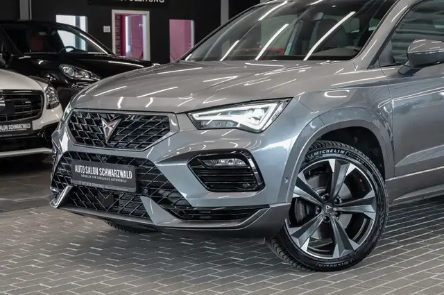 Cupra Ateca view 3