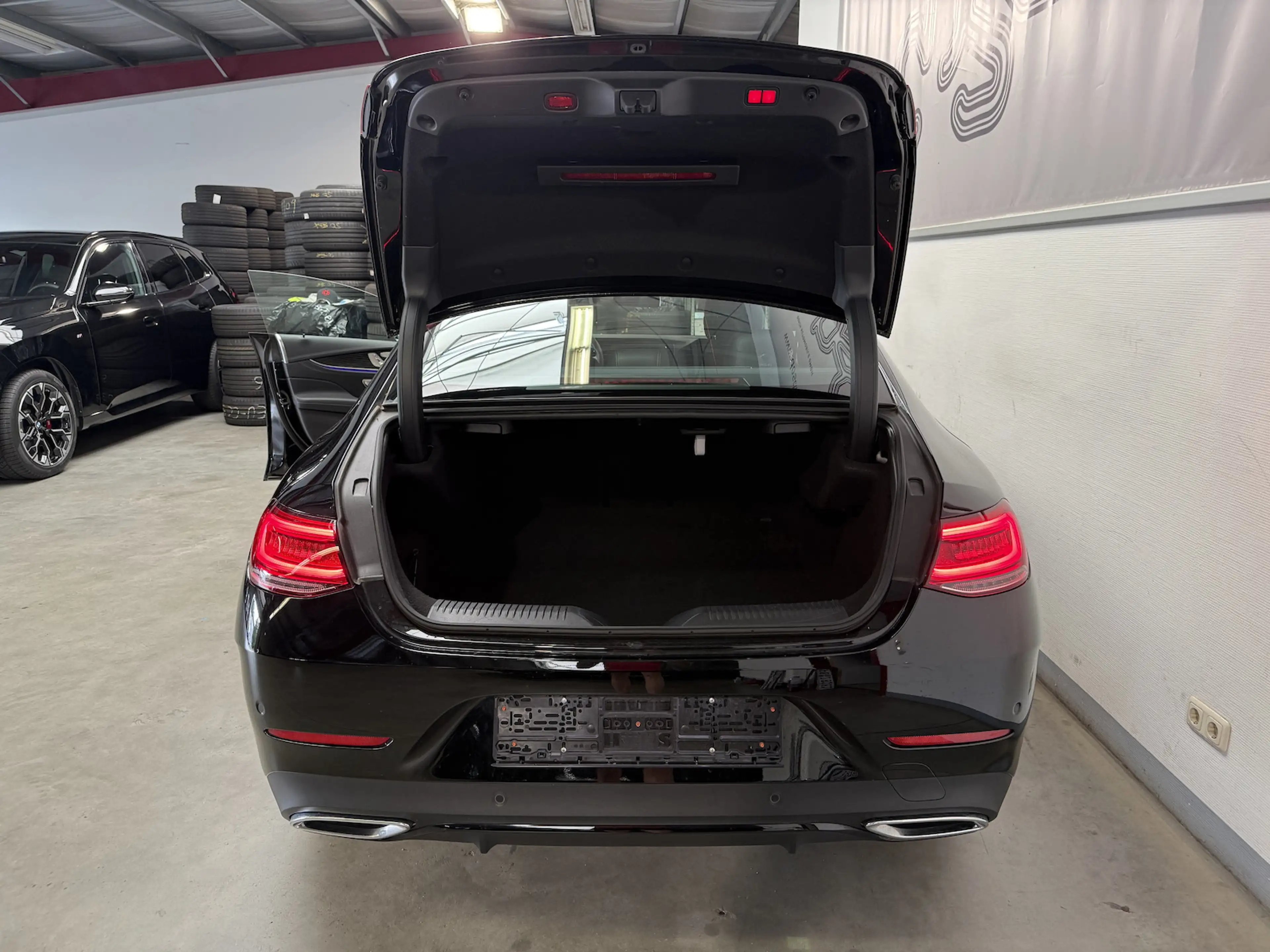 Mercedes-Benz CLS 300 d 4M AMG/KEYL./MEMORY/BURM/Softcl./Park Paket — photo 9