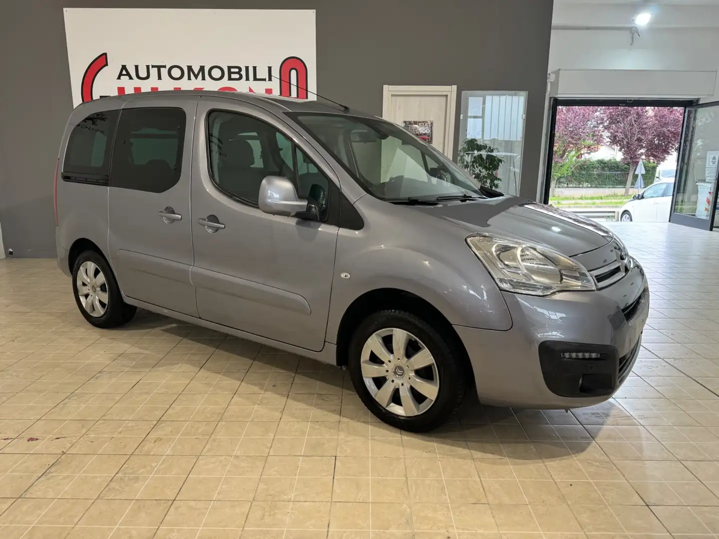 Citroen Berlingo PureTech 110 Stop&Start M Shine Grigio - 1