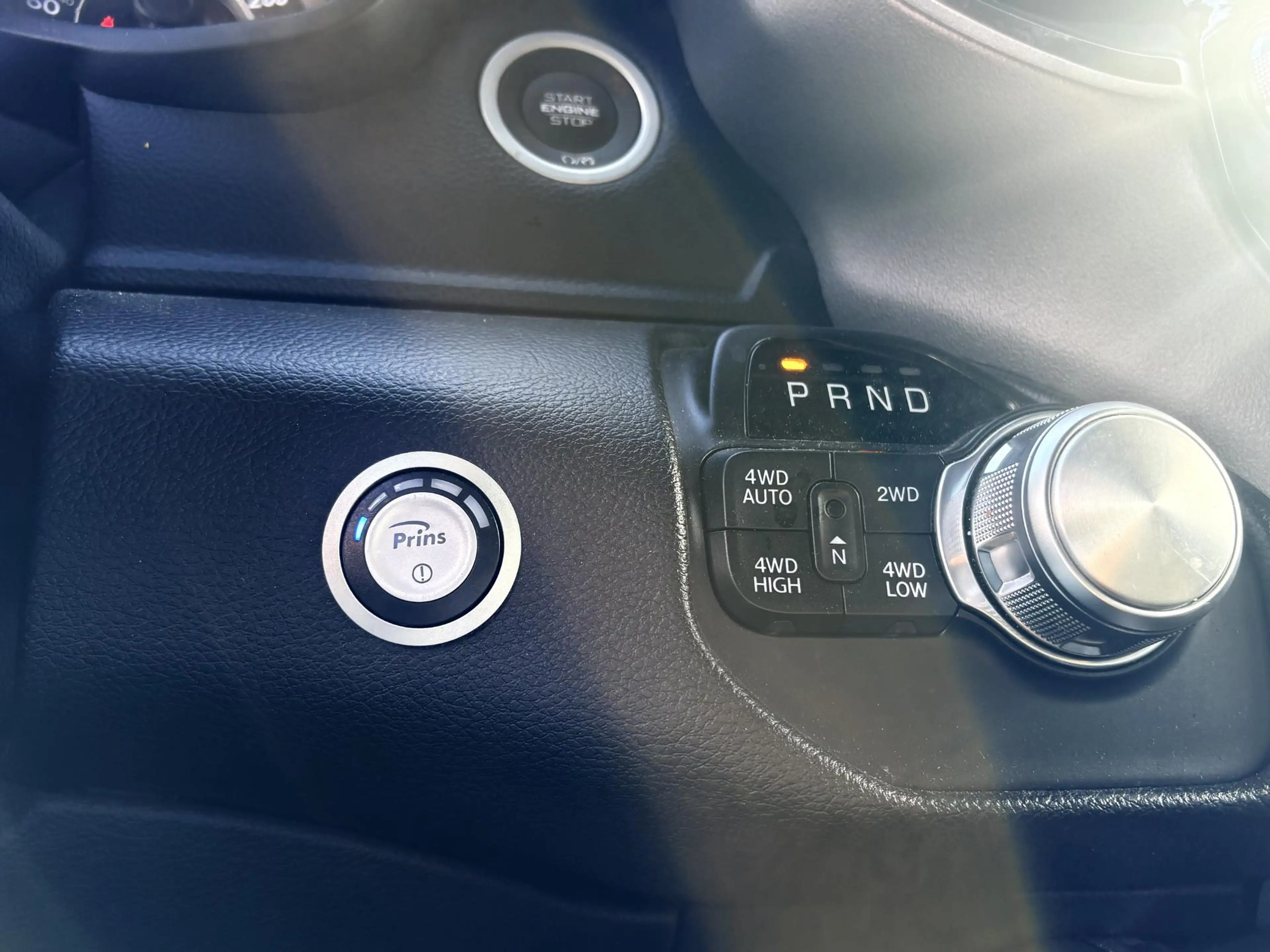 Dodge RAM 1500 5.7 V8 4x4 Crew Cab Laramie | Prinz | GROOT S — photo 4