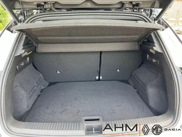 Renault Austral view 9