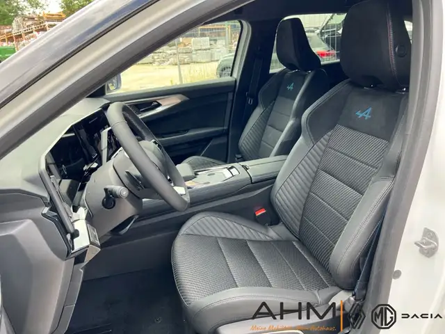 Renault Austral view 11