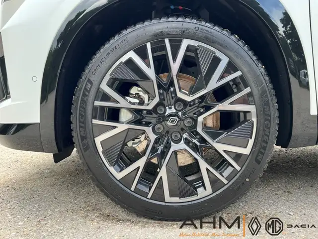 Renault Austral view 8