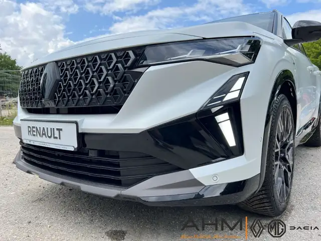 Renault Austral view 7