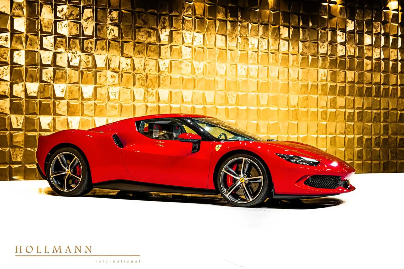 Ferrari 296 GTB +LIFT+CARBON FIBRE+LED+DAYTONA SEAT+STOCK Rot - 2