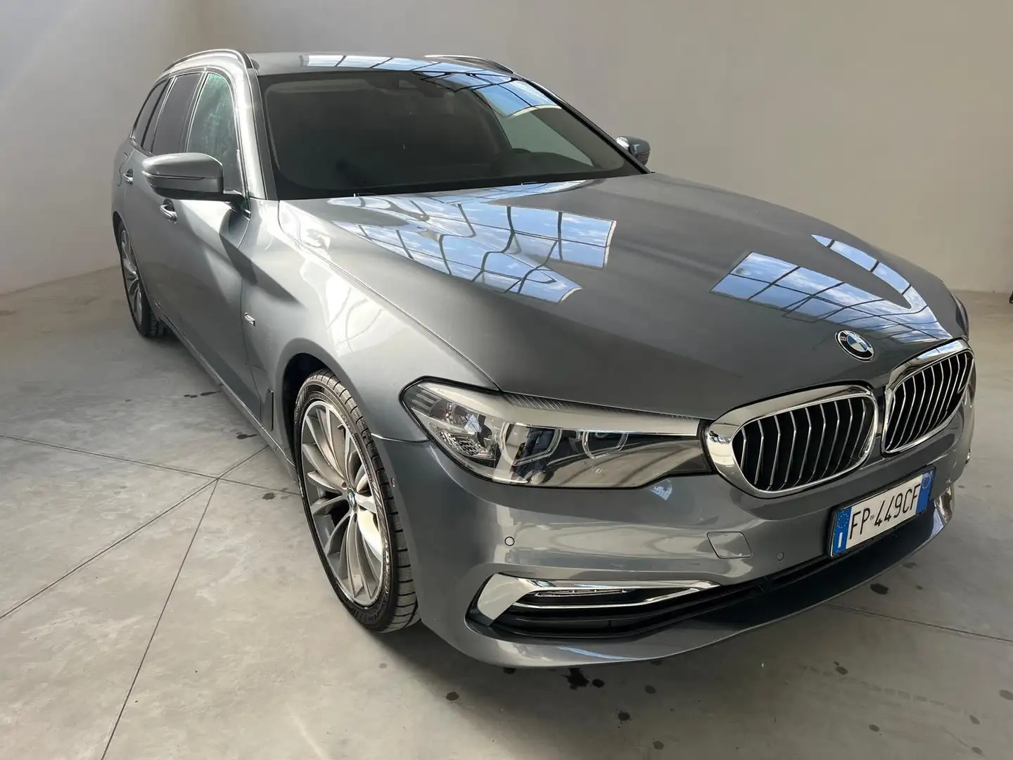 BMW 530 530d Touring xdrive Luxury 265cv auto - 2