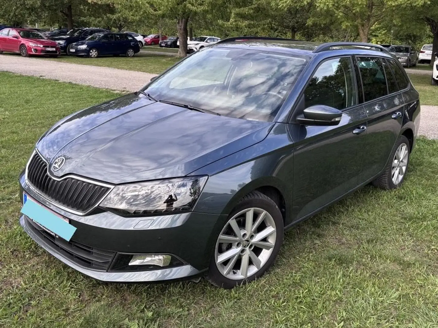 Skoda Fabia Fabia Combi Style 1,2 TSI Style Grau - 1
