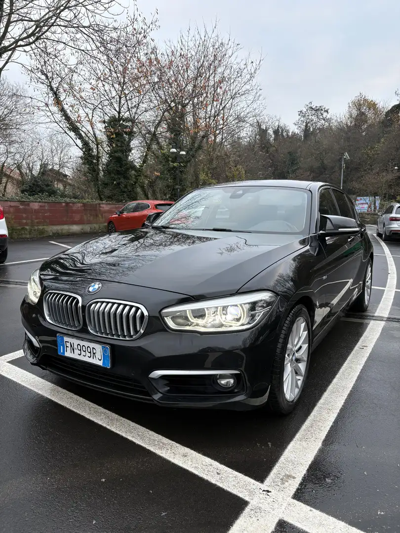 BMW 118 118d Urban 5p auto - 1