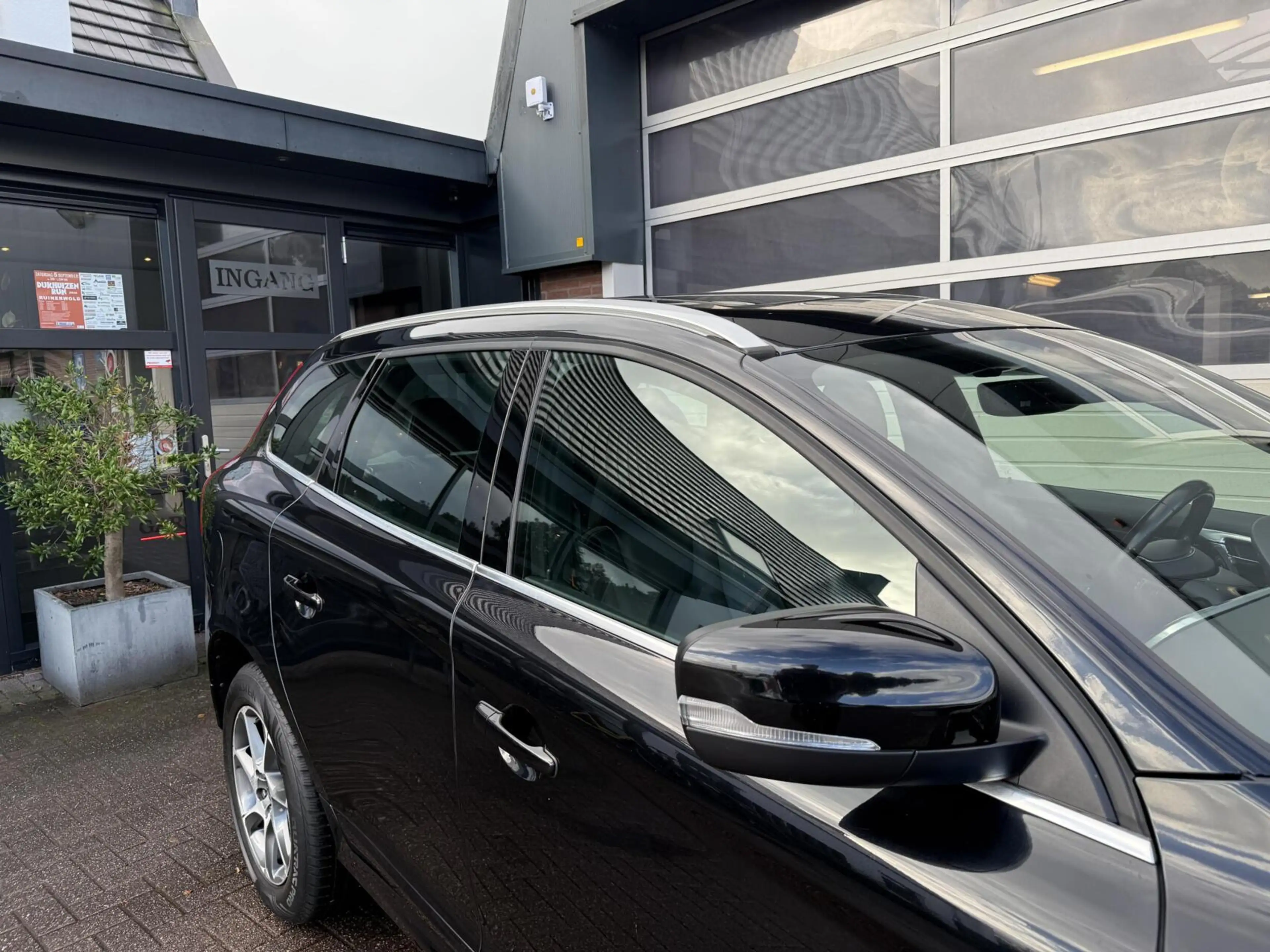 Volvo XC60 2.0 T5 FWD Ocean Race *INCL. BEURT/APK/NWE D-RIEM* — photo 5