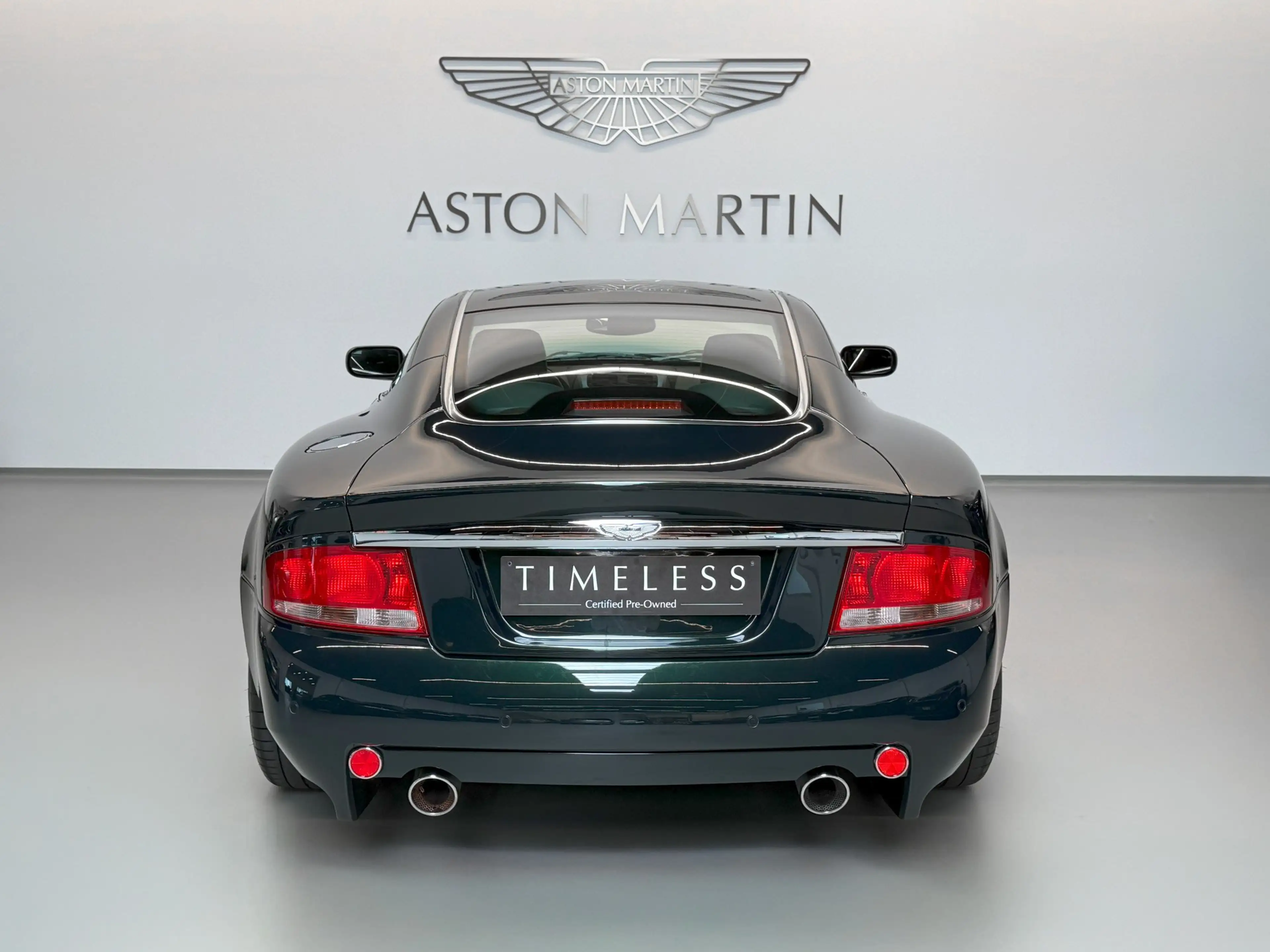 Aston Martin Vanquish Vanquish V12 | Aston Martin Brussels — photo 15