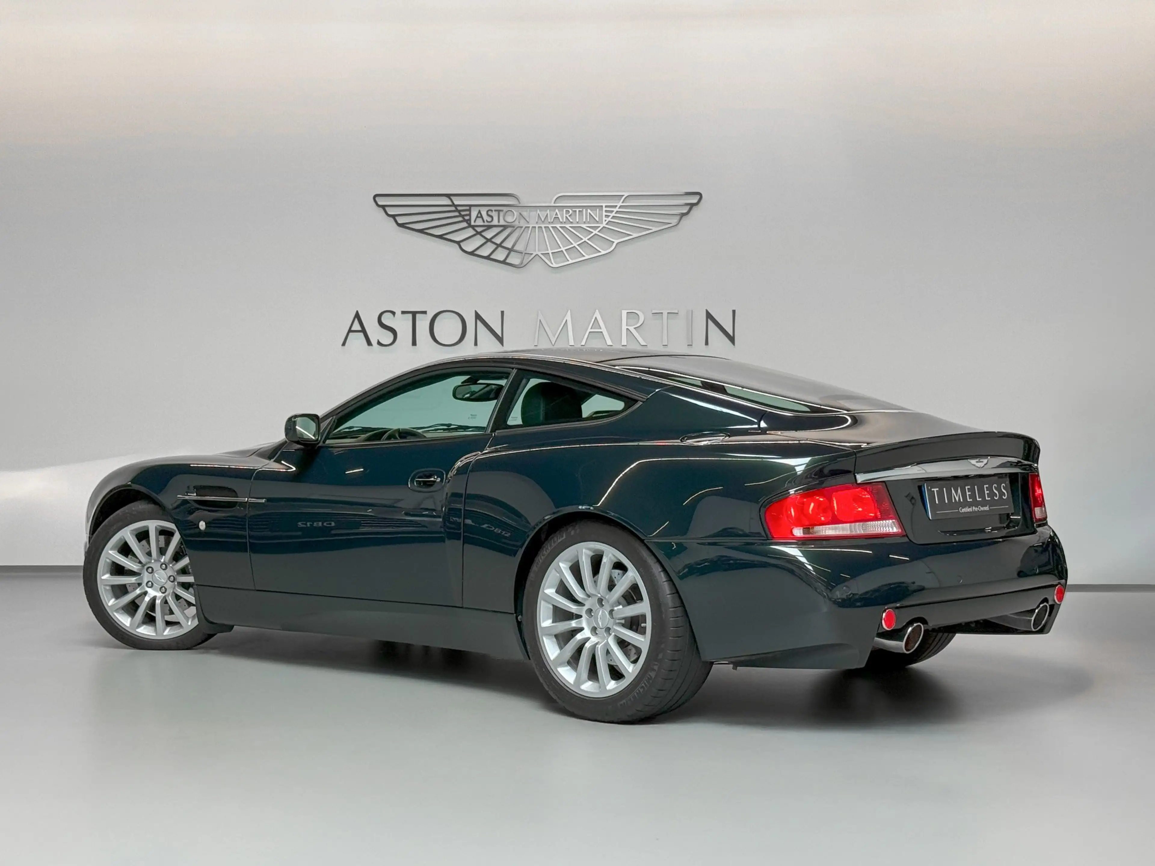 Aston Martin Vanquish Vanquish V12 | Aston Martin Brussels — photo 4