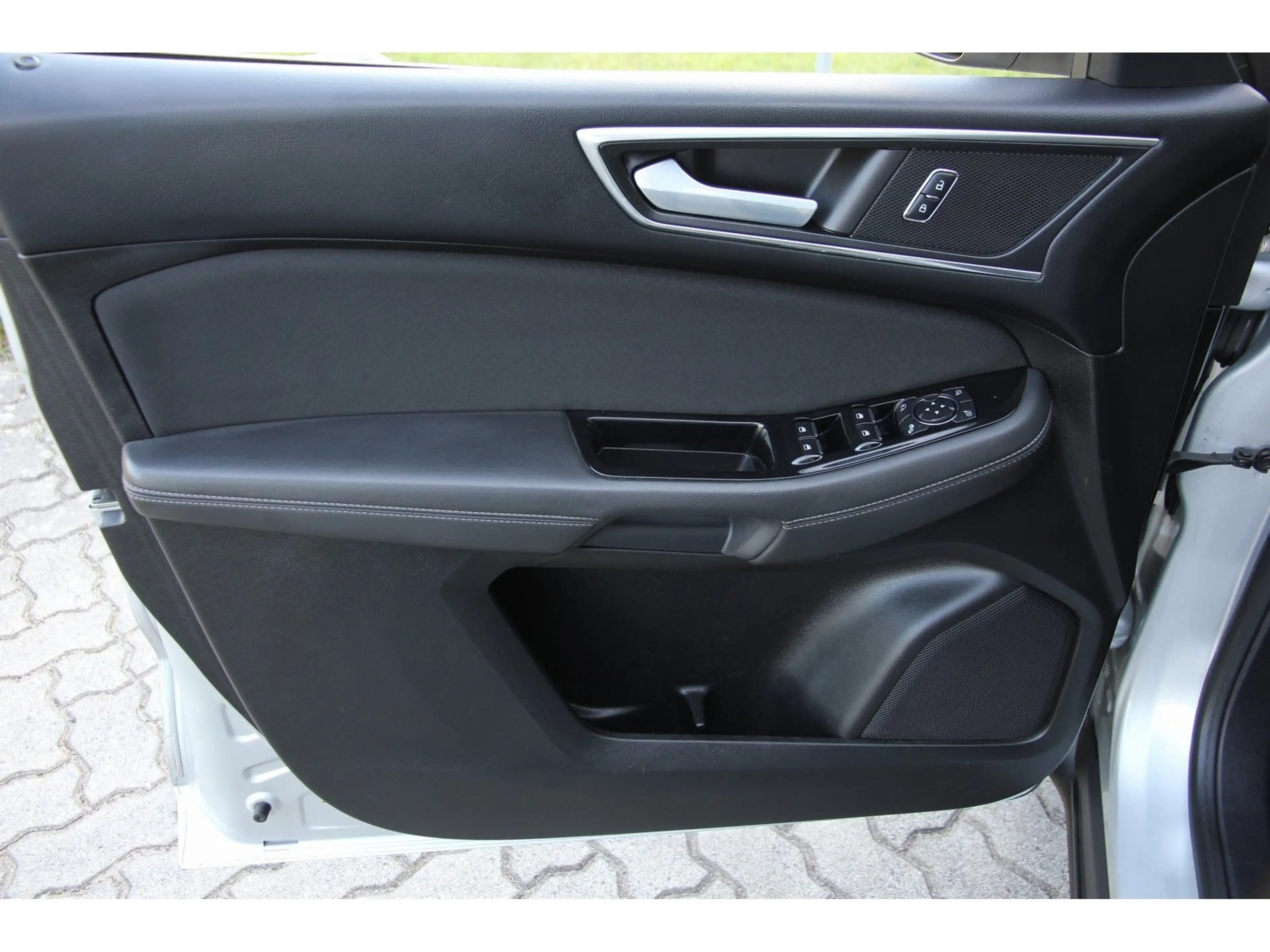 Ford S-Max 2.0 TDCi Titanium Automatik Navi RFK SHZ — photo 13
