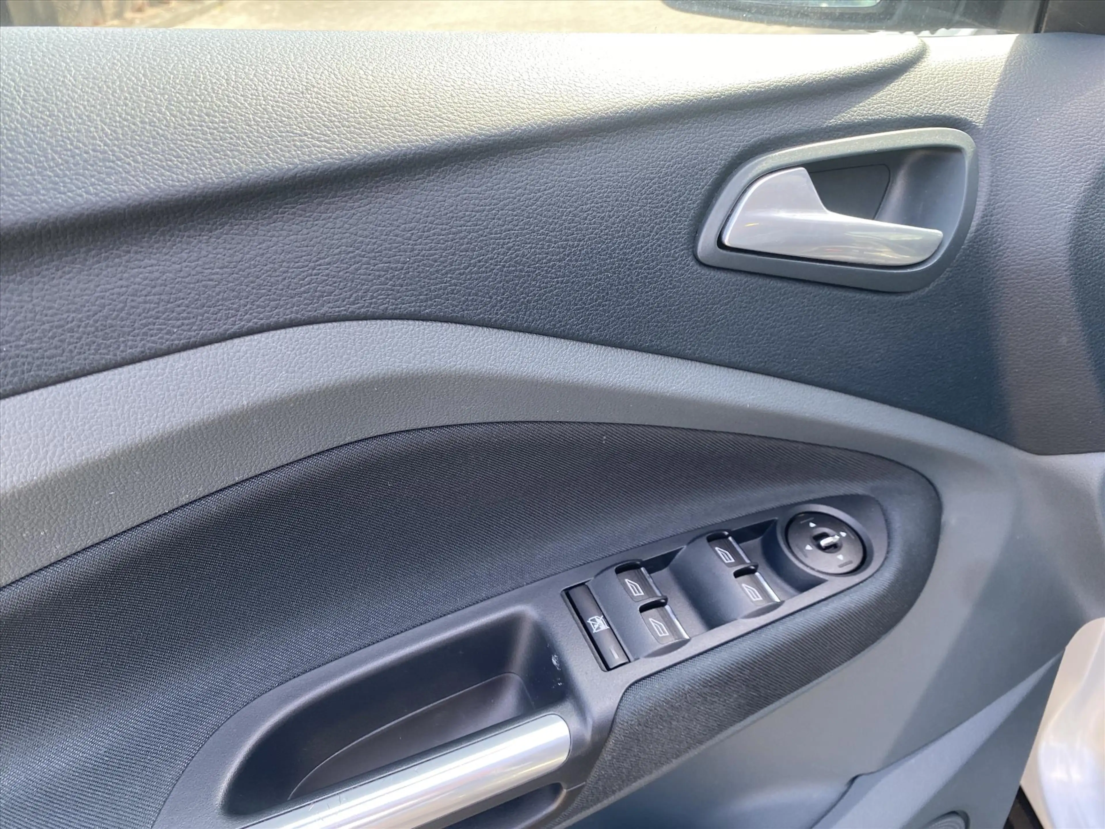 Ford C-Max 1.0 EcoBoost 100pk Ambiente — photo 15