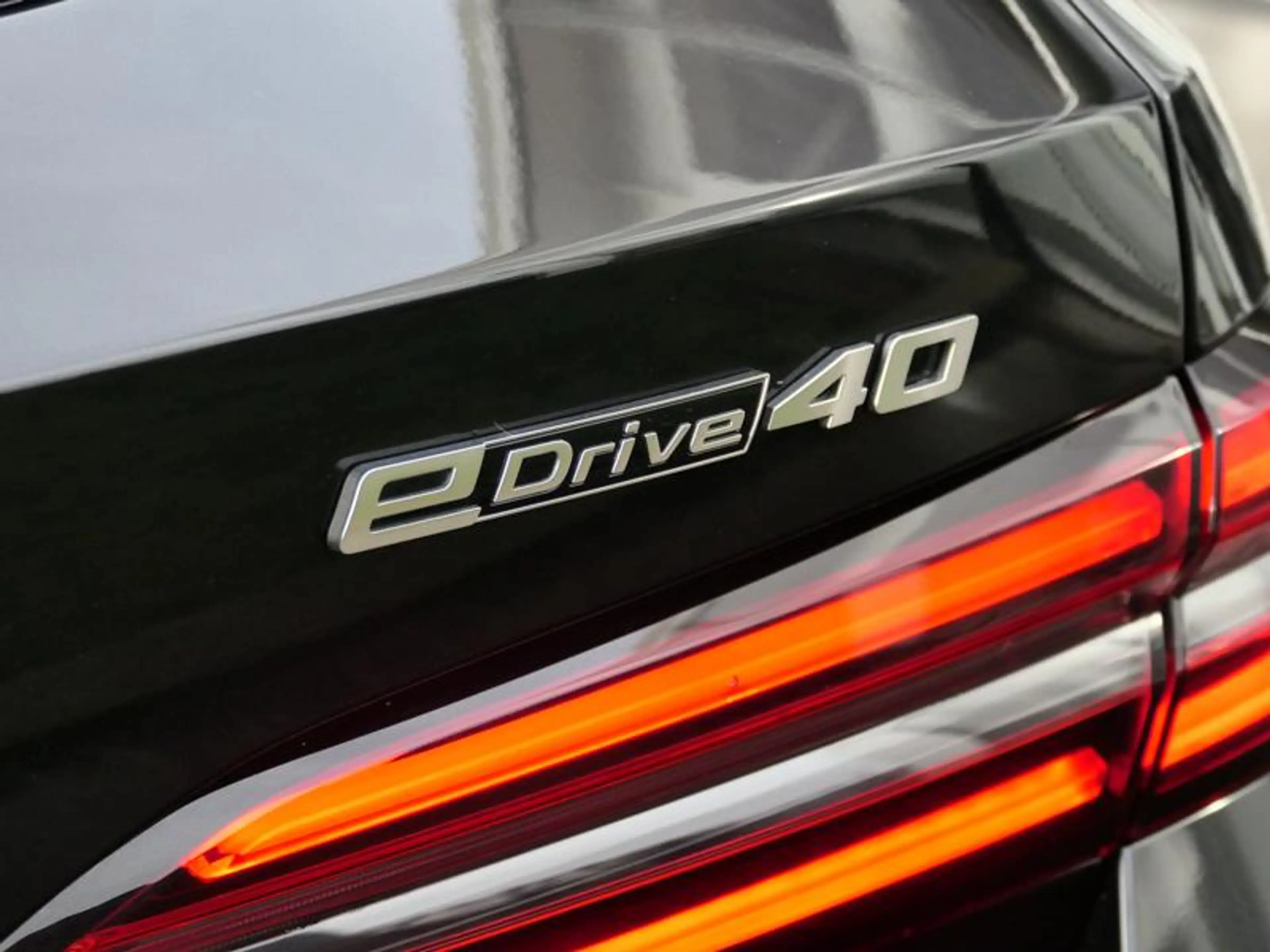 BMW i5 eDrive40 Touring M Sport PRO | PANO — photo 11