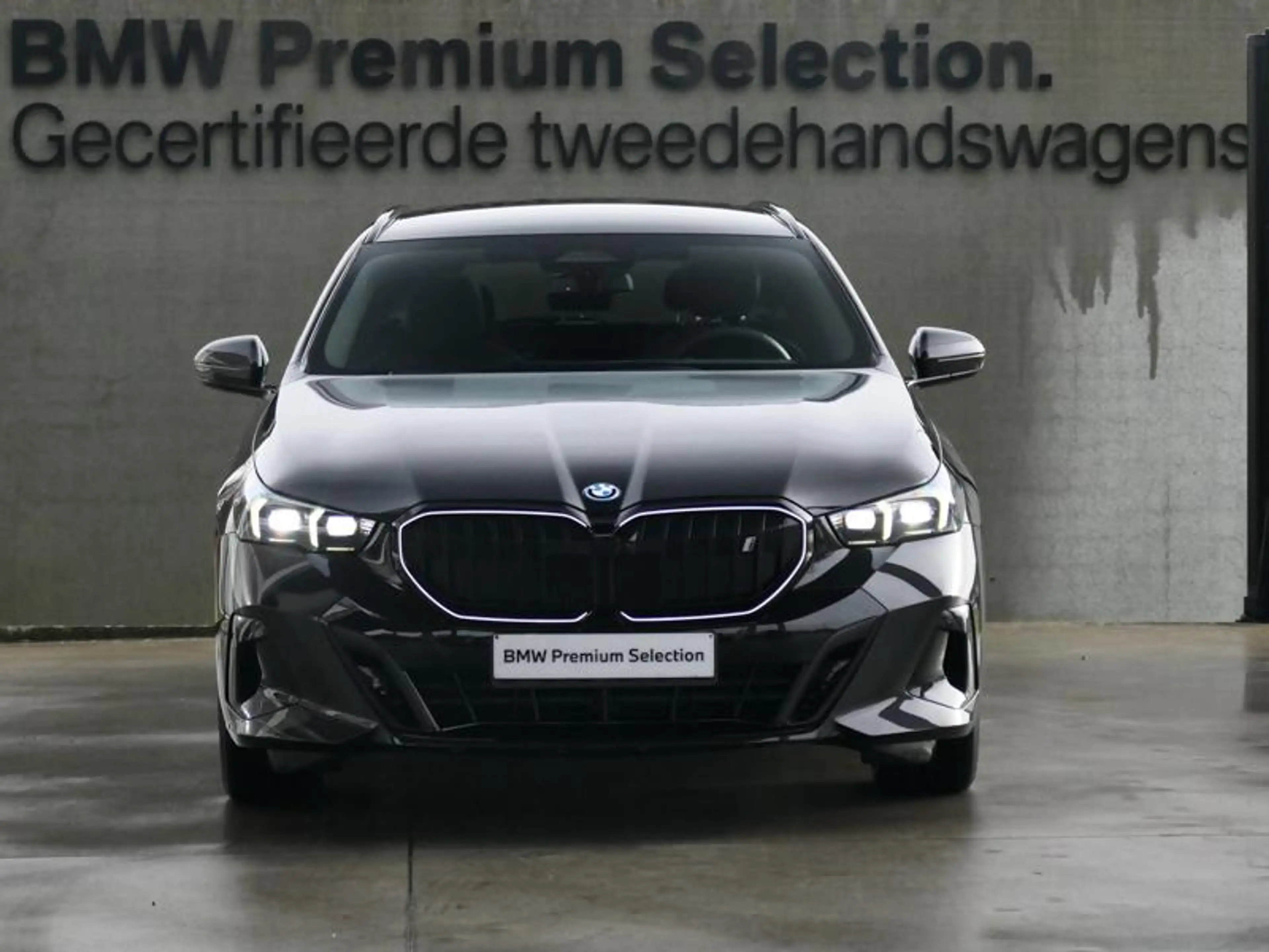 BMW i5 eDrive40 Touring M Sport PRO | PANO — photo 8