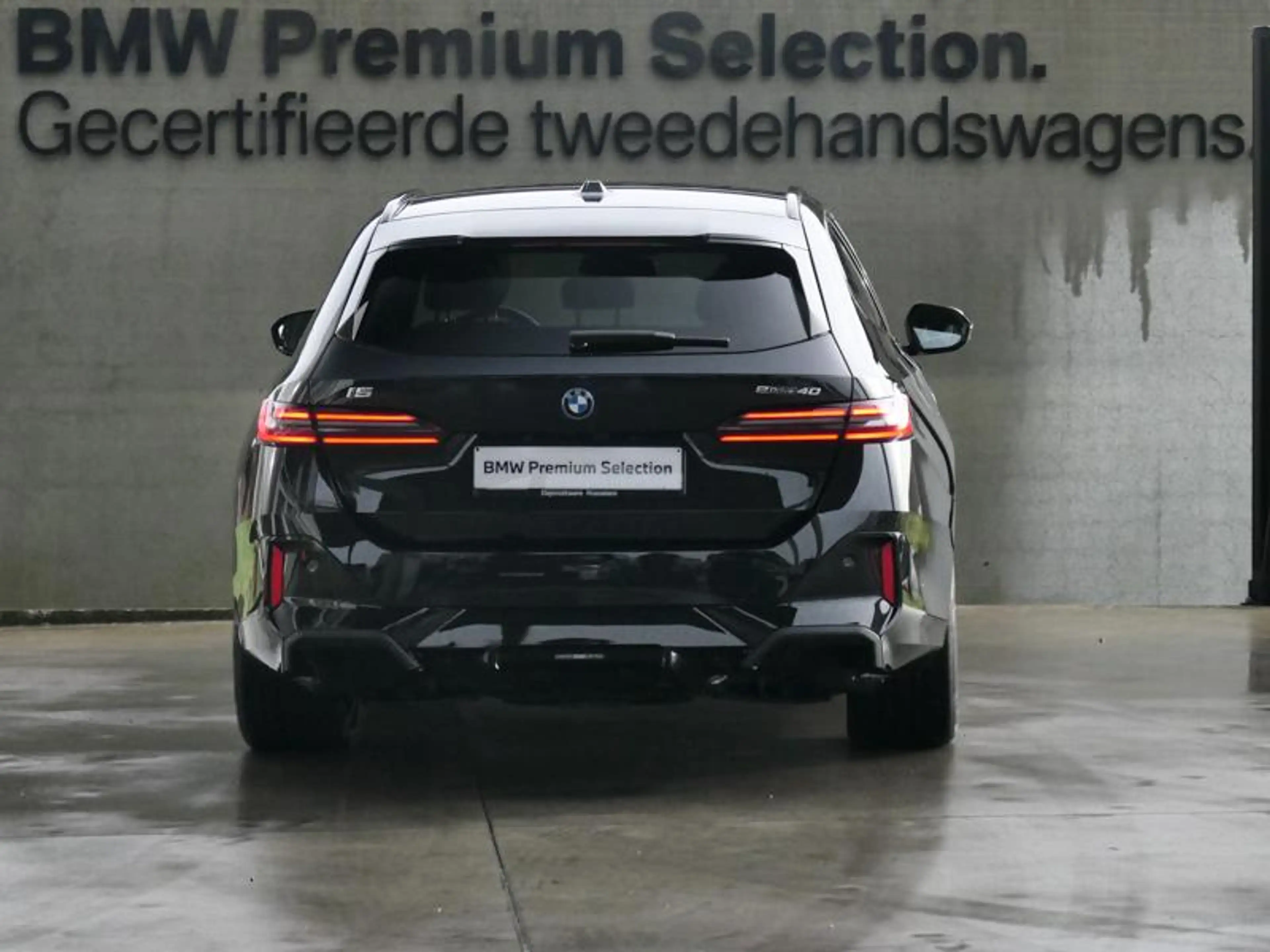 BMW i5 eDrive40 Touring M Sport PRO | PANO — photo 3